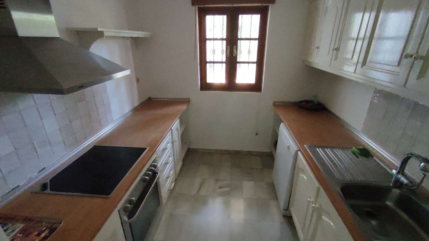 Apartment for sale in Benahavís