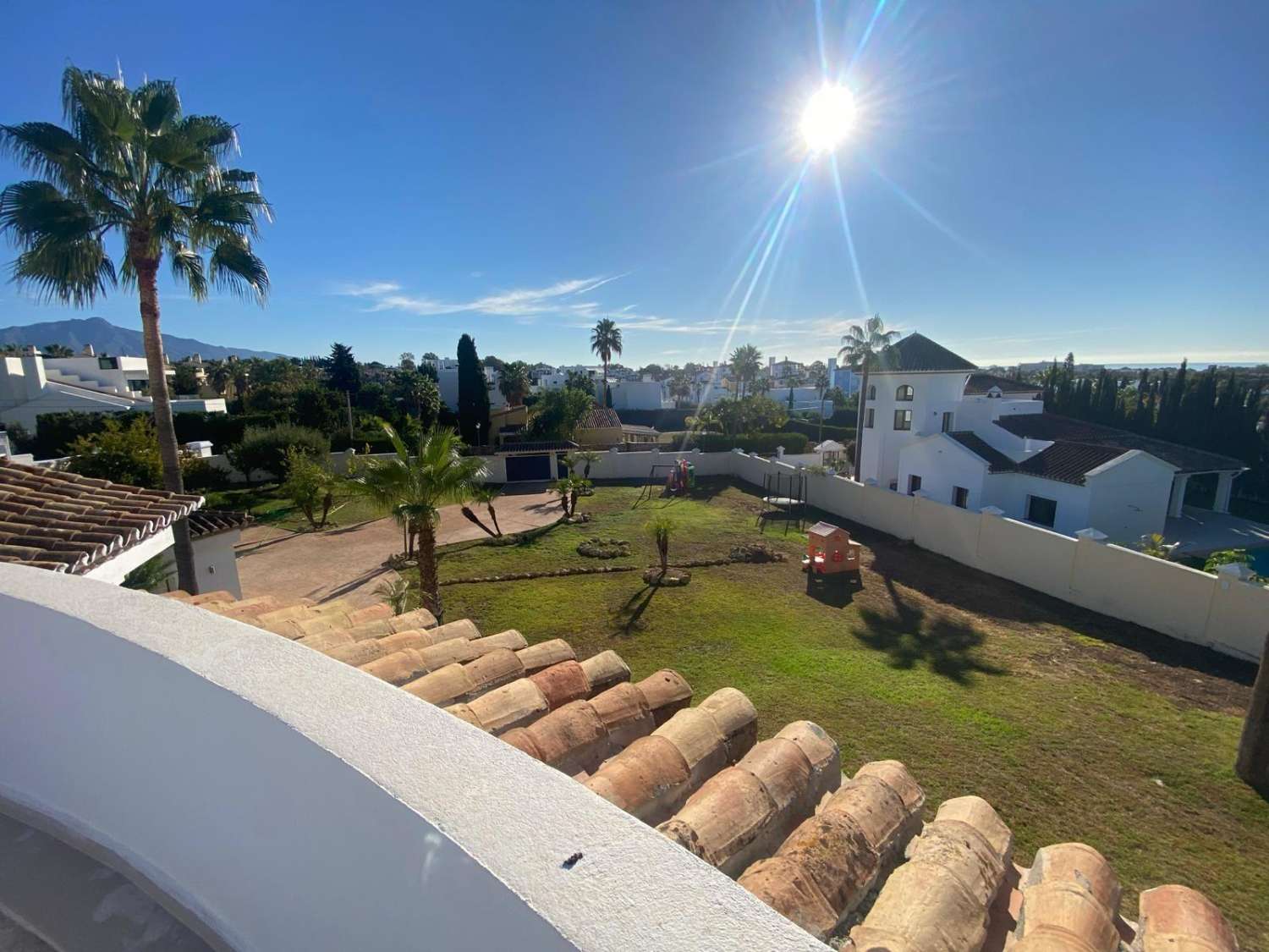 Magnifica Villa con Piscina en La milla de Oro, Marbella