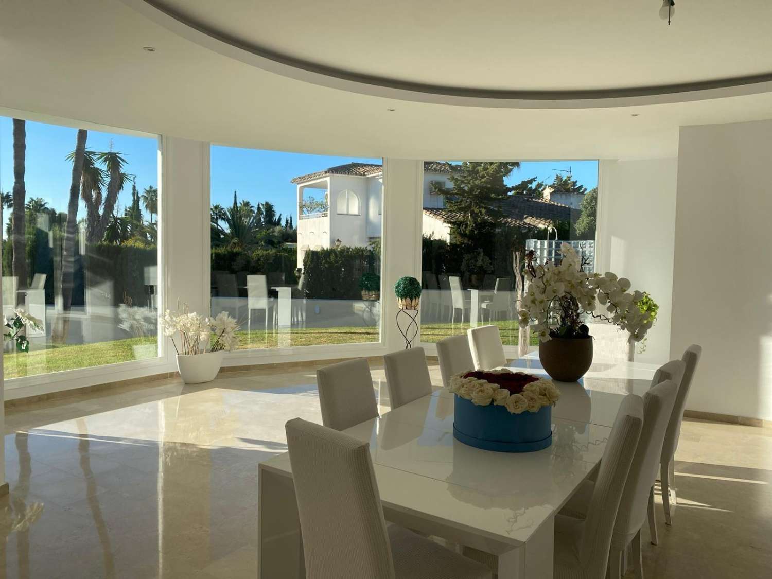 Magnifica Villa con Piscina en La milla de Oro, Marbella